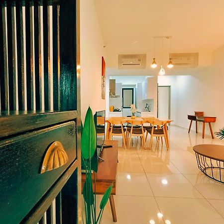 Beacon Executive Suite At Georgetown For 10Pax And 2 Bed Room Εξωτερικό φωτογραφία