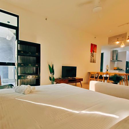 Beacon Executive Suite At Georgetown For 10Pax And 2 Bed Room Εξωτερικό φωτογραφία