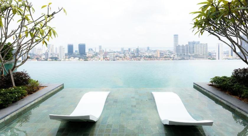 Beacon Executive Suite At Georgetown For 10Pax And 2 Bed Room Εξωτερικό φωτογραφία
