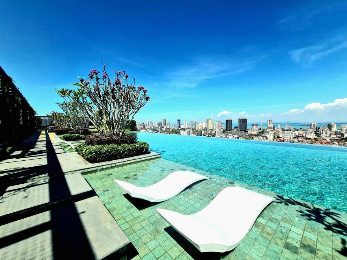 Beacon Executive Suite At Georgetown For 10Pax And 2 Bed Room Εξωτερικό φωτογραφία