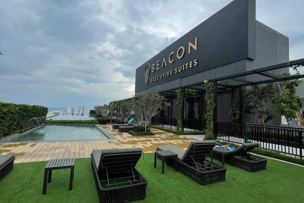 Beacon Executive Suite At Georgetown For 10Pax And 2 Bed Room Εξωτερικό φωτογραφία
